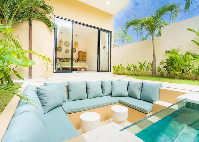 Moma Complex Villa Jimbaran